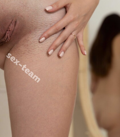 Проститутка Maya